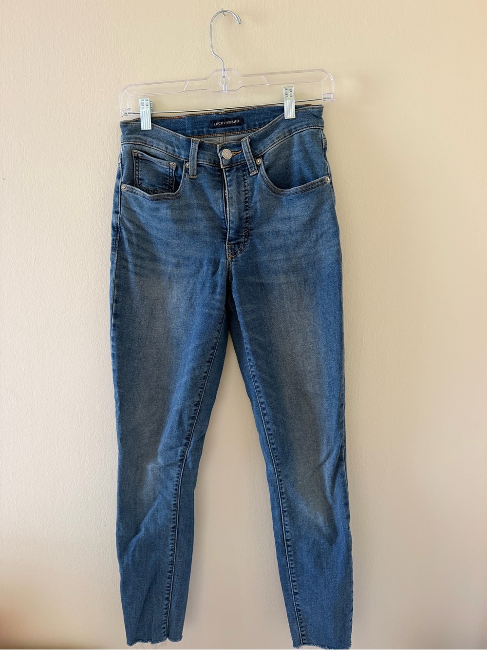 Lucky Brand Skinny Jeans in Medium Blue